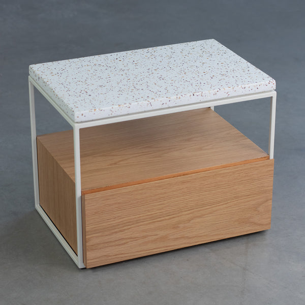 Mesa de Cabeceira Baixa Hertz - MEZAS