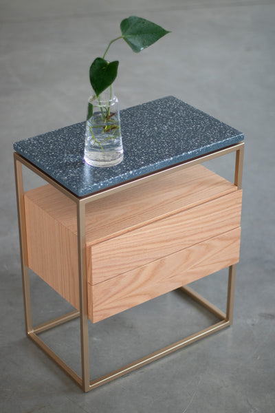 Mesa de Cabeceira Hertz - MEZAS