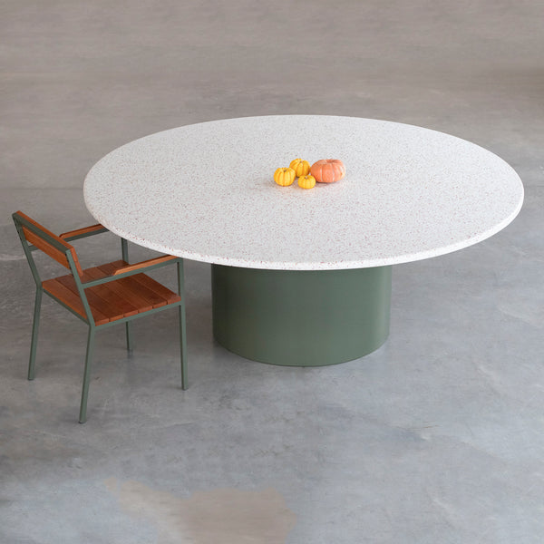 Mesa Bouman Solo | Tampo Concreto e Granilite | Base Aço - MEZAS