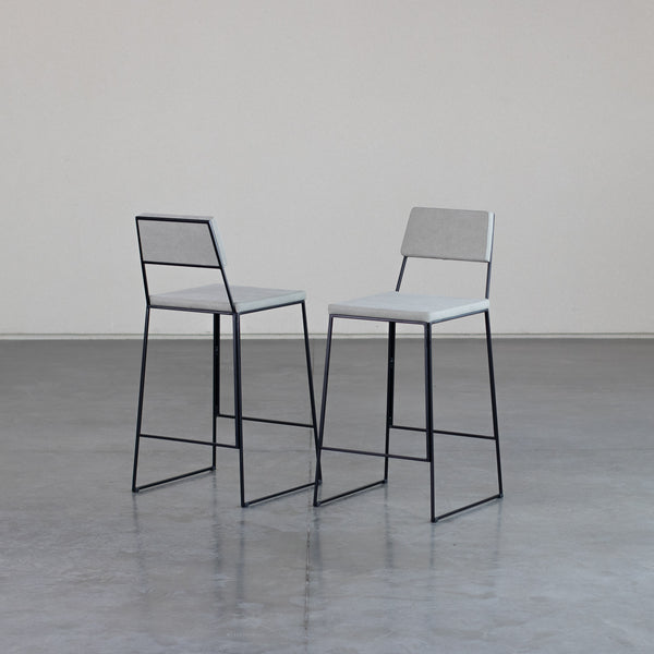 Banqueta Hooke com Encosto - MEZAS