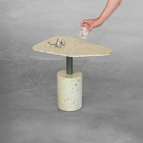 Mesa Bouman de Apoio Neck Júpiter | Área Externa - MEZAS