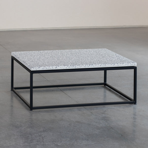 Mesa de Centro Hertz | Tampo Concreto e Granilite - MEZAS