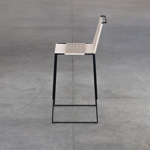 Banqueta Hooke Espaguete PVC - MEZAS